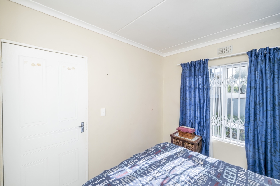 2 Bedroom Property for Sale in Buh Rein Estate Western Cape